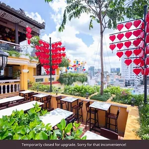 Отель Duc Vuong Saigon - Bui Vien